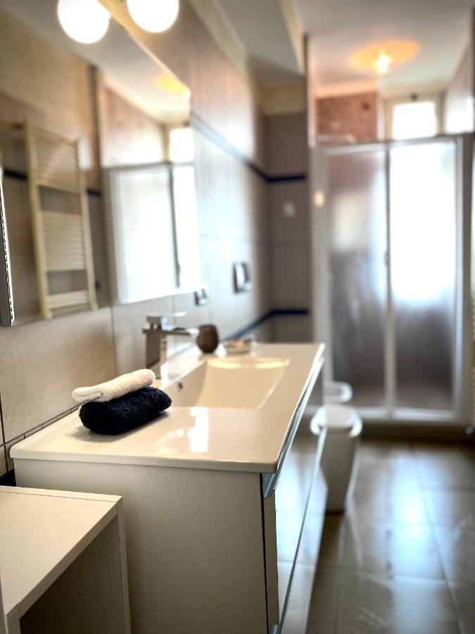 Apartamento Metro Bengasi La Dimora Di Lucrezia Turín